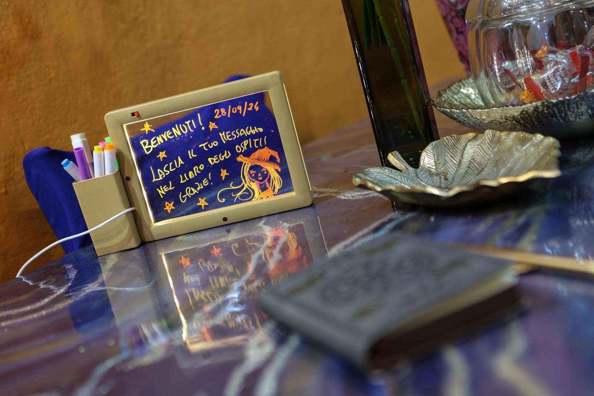 La Casa Di Strega Euphoria - Casa Vacanza Tra Arte E Magia Viterbo Eksteriør billede