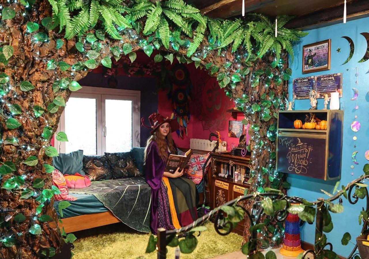 La Casa Di Strega Euphoria - Casa Vacanza Tra Arte E Magia Viterbo Eksteriør billede