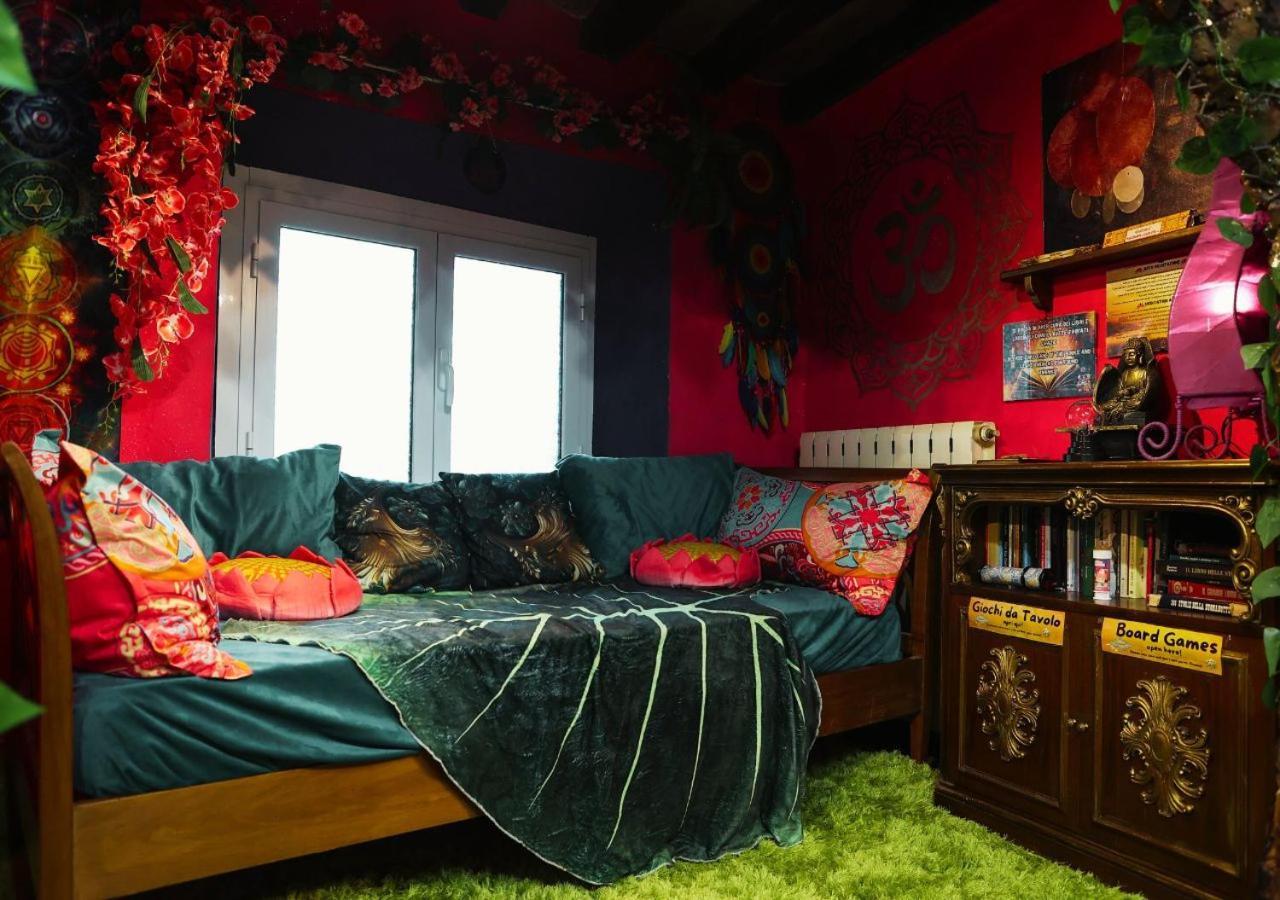 La Casa Di Strega Euphoria - Casa Vacanza Tra Arte E Magia Viterbo Eksteriør billede